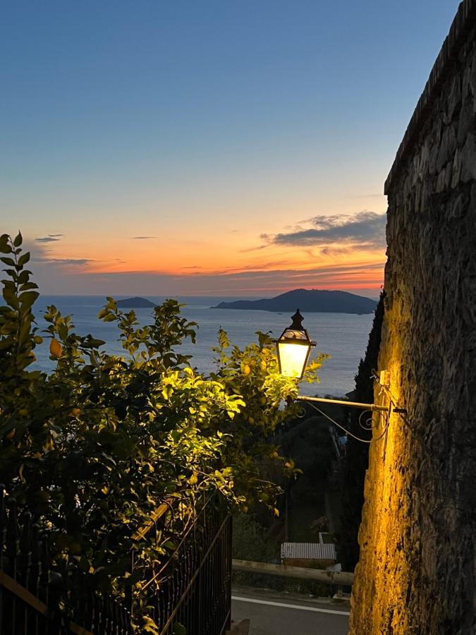 Appartamento La Serra Di Angela A Lerici Exterior photo